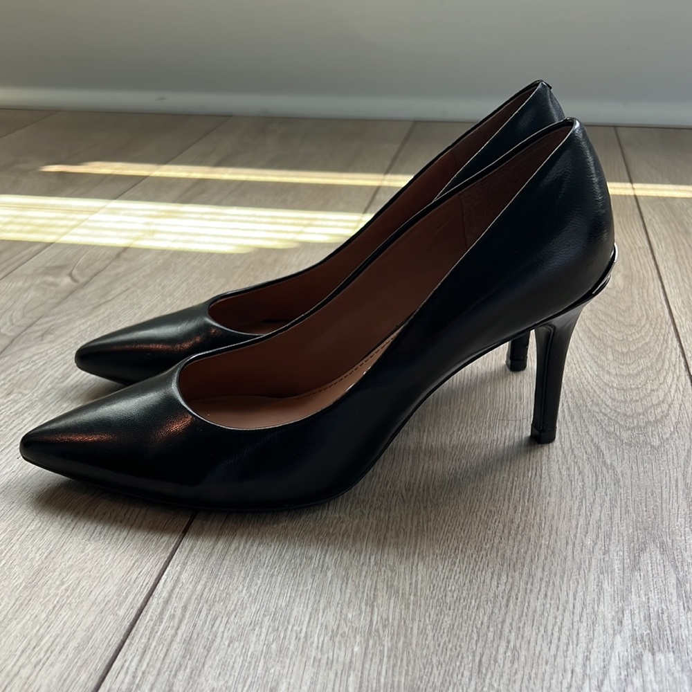 Nine West black leather heels size 6.5